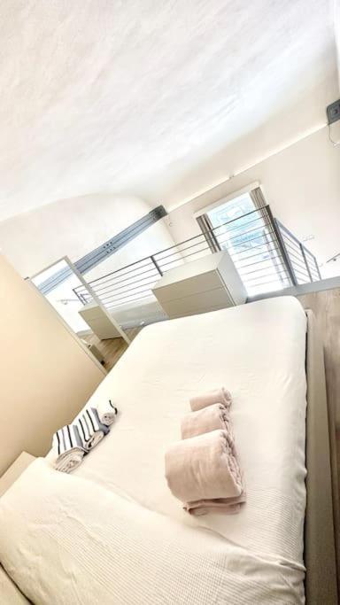 קומו Duomo Modern Loft 100Mt From Duomo And Lake מראה חיצוני תמונה